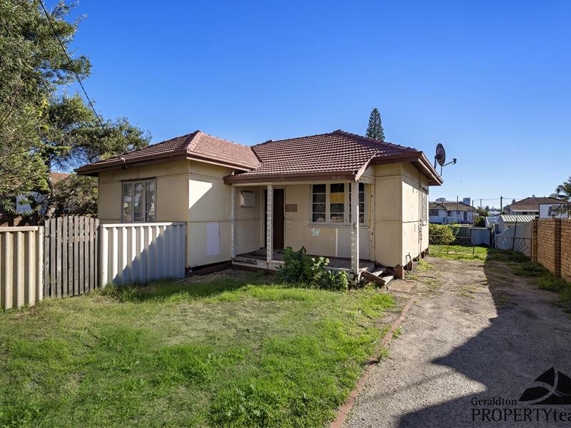 13 Whitfield Street, Beachlands WA 6530