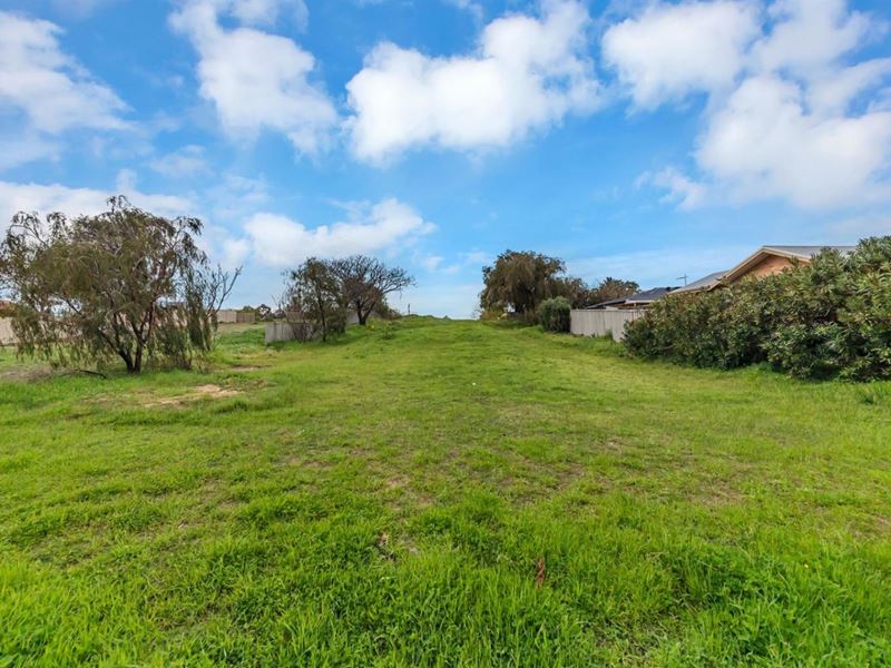 138 Safety Bay Road, Shoalwater