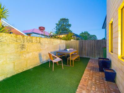 165b Peninsula Road, Maylands WA 6051