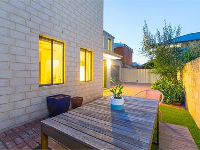 165b Peninsula Road, Maylands WA 6051