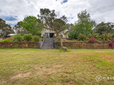 75 Harrogate Road, Gledhow WA 6330