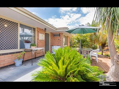 17 Lowth Rd, Beckenham WA 6107