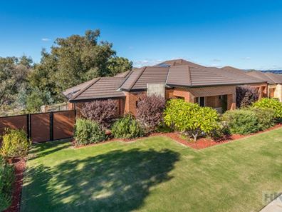 107 Roxburghe Drive, The Vines WA 6069