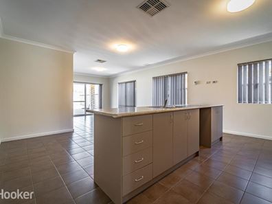 21 Fontainebleu Vista, Port Kennedy WA 6172
