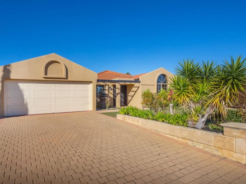 33 Oakland Hills Boulevard, Currambine