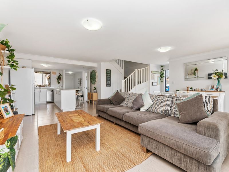 1/1 Graduate Way, Coolbellup
