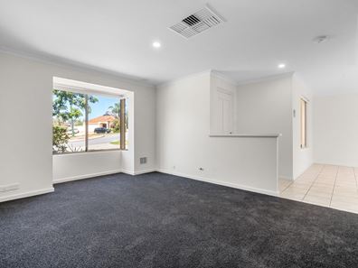 1/15 Holder Street, St James WA 6102