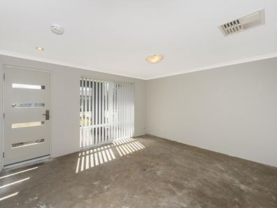 17 Kinsale  Bend, Port Kennedy WA 6172