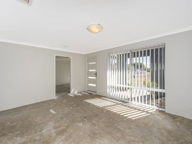 17 Kinsale  Bend, Port Kennedy WA 6172