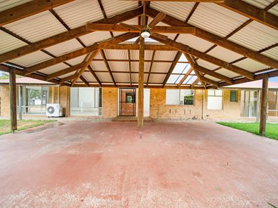 360 Santa Gertrudis Drive, Lower Chittering WA 6084