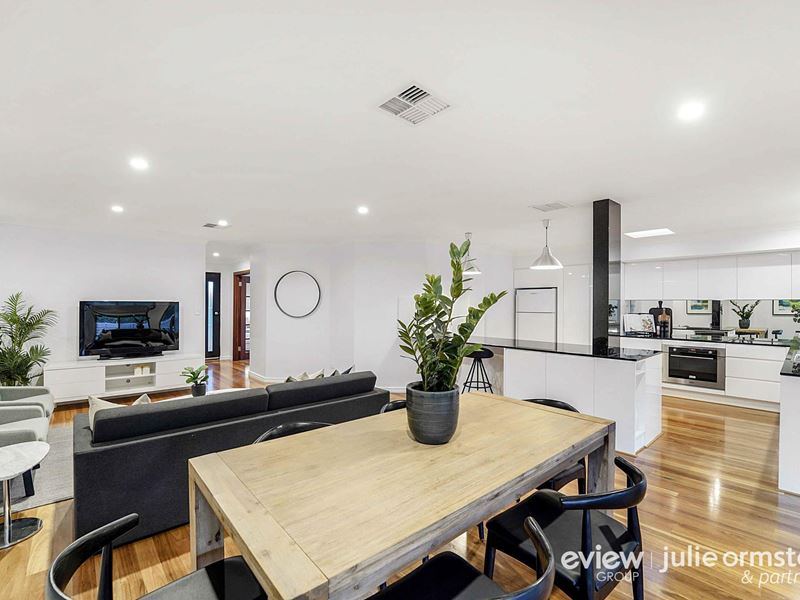 71 Lakevalley Drive, Edgewater