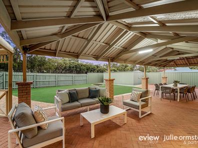 71 Lakevalley Drive, Edgewater WA 6027