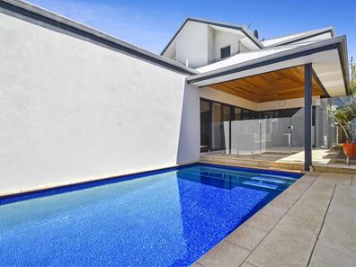 3 O'Mara Boulevard, Iluka WA 6028