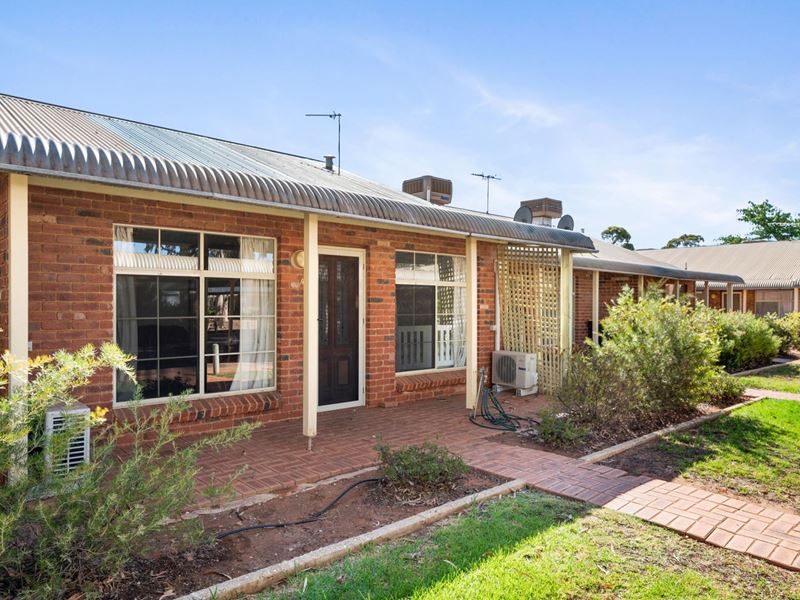 4/4 Ochiltree Street, Somerville
