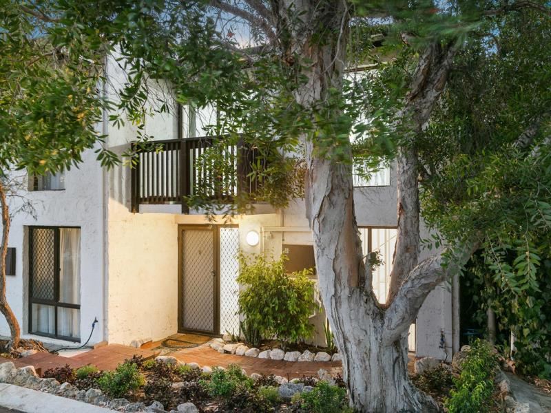 9/10 Golf View Street, Yokine