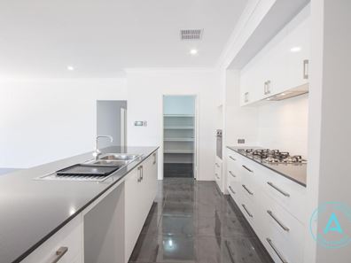 337 Westfield Road, Seville Grove WA 6112