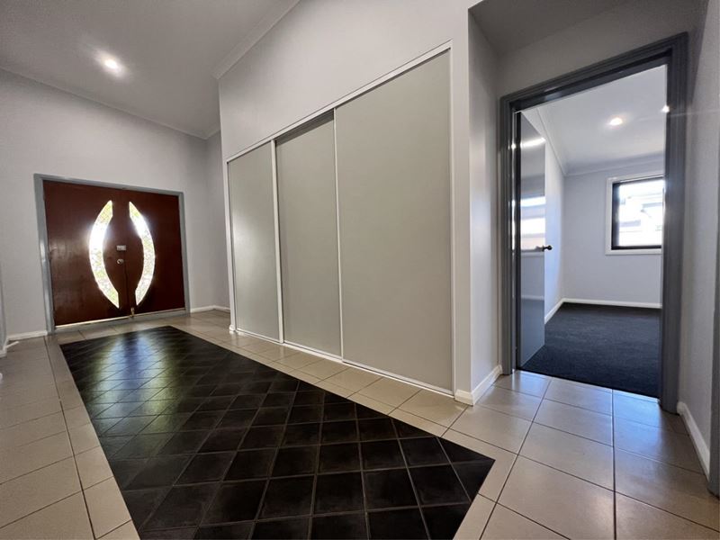 8 Eucalypt Way, South Hedland