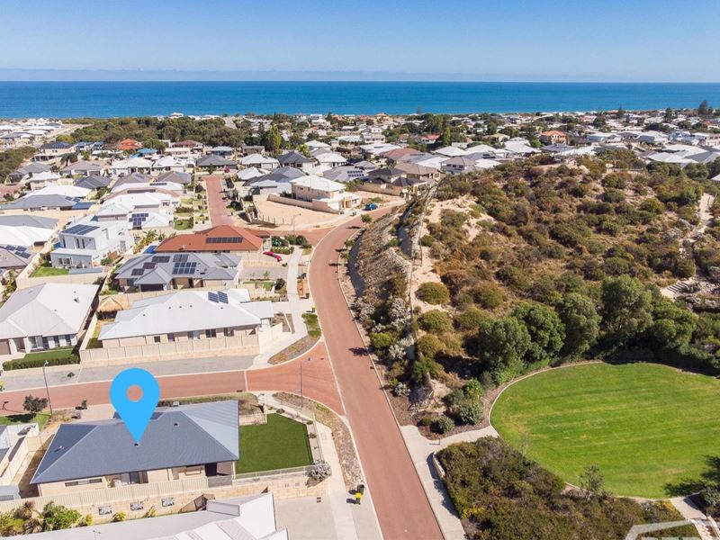 32 Hawley Way, Madora Bay WA 6210