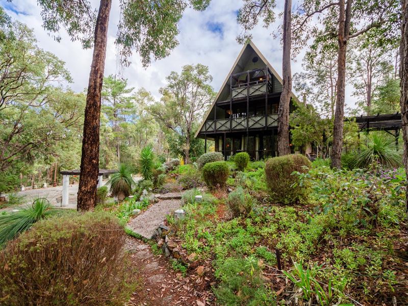 450 Mundaring Weir Road, Mundaring