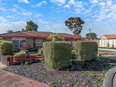 11 Lara Court, Cooloongup WA 6168