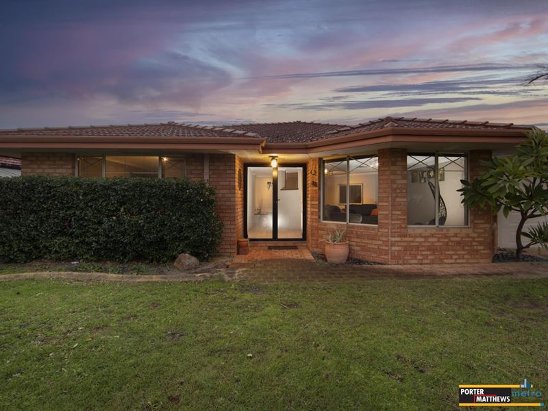 5 Turquoise Court, Forrestfield WA 6058