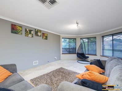 5 Turquoise Court, Forrestfield WA 6058