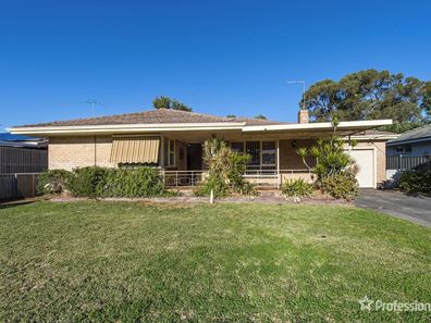 11 Yanget Street, Mandurah WA 6210