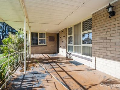 11 Yanget Street, Mandurah WA 6210