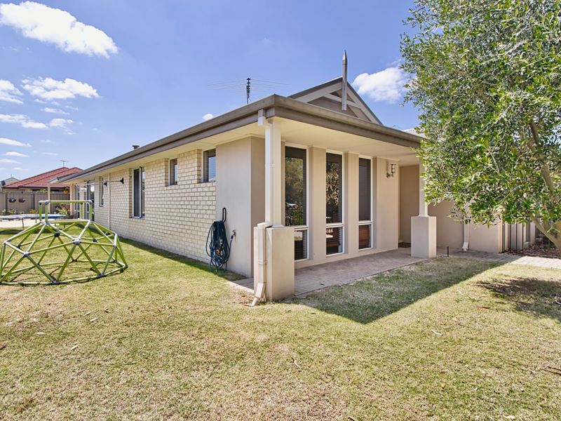 2 Nannup Bend, Baldivis WA 6171