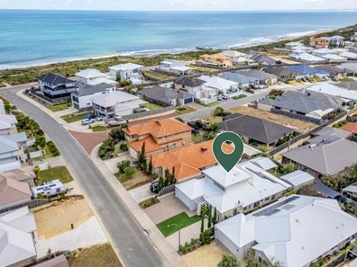 16 Sugarwood Terrace, Halls Head WA 6210