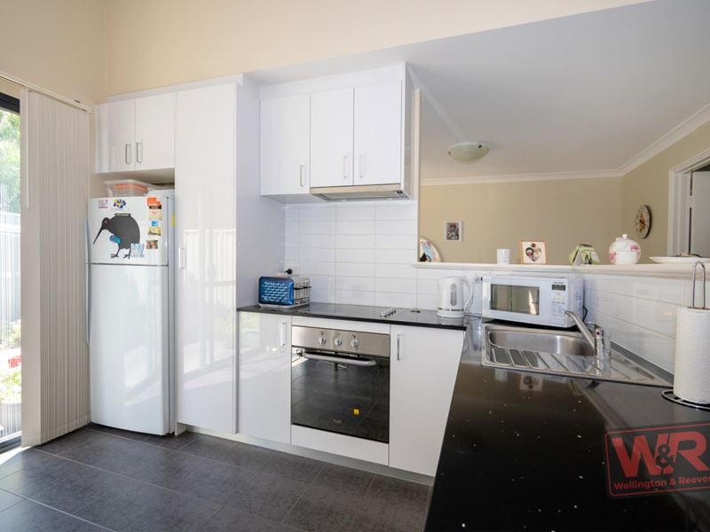 Unit 19, 20 Grove Street West, Little Grove