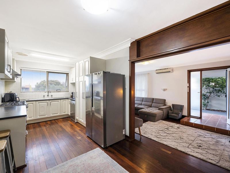 11 Eastland Street, Dianella