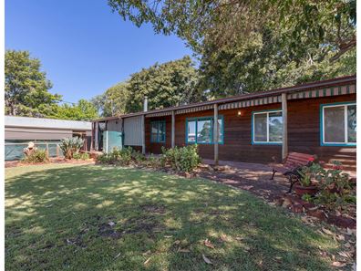 8 Mortimer St, Wattleup WA 6166