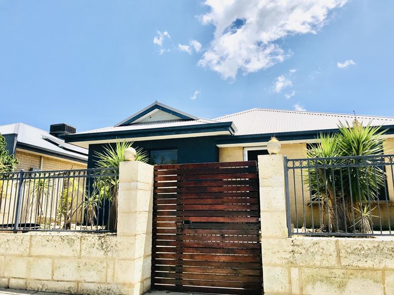 4 Flametree Boulevard, Harrisdale