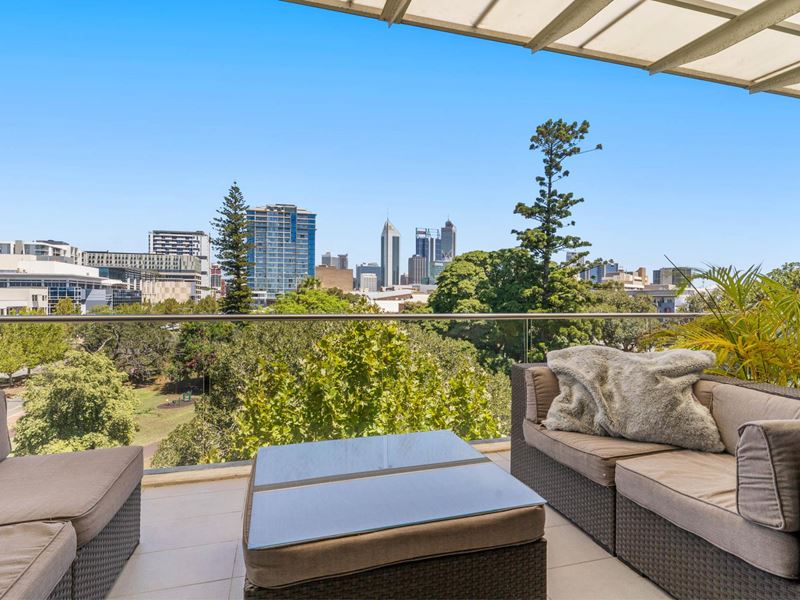 50/177 Stirling Street, Perth