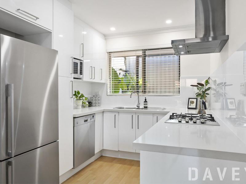 5/16 Wheatcroft Street, Scarborough