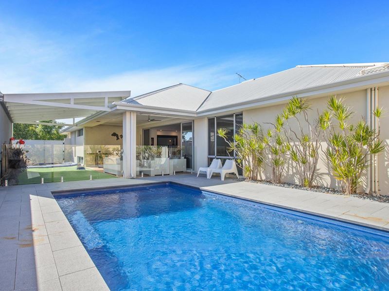 14 Peregrine Circle, Beeliar
