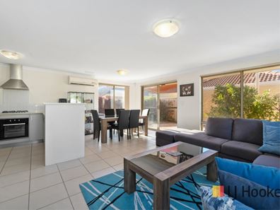 2/10 Delamere Way, Camillo WA 6111