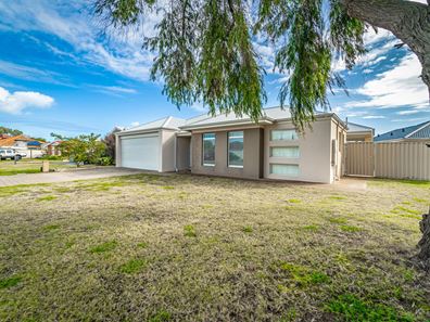 7 Genoa Place, Secret Harbour WA 6173
