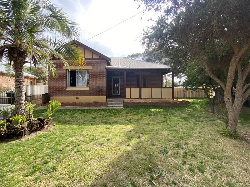 46 Absolon Absolon Street, Dumbleyung