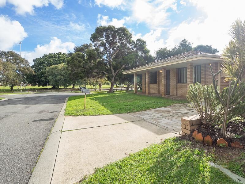 6 Hanover  Place, North Perth