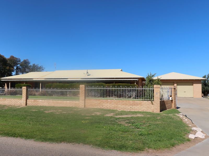 25 Philby Road, Dongara WA 6525