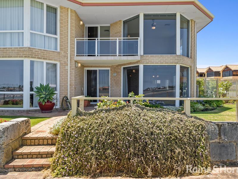 1/8 Winjan Place, Dudley Park WA 6210