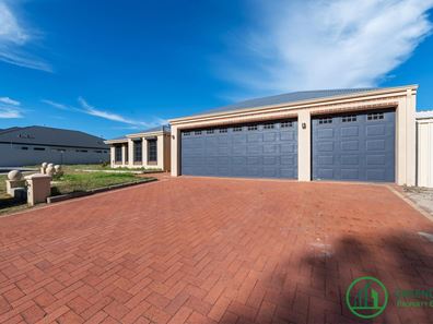 7 Lancelot Green, Wattle Grove WA 6107