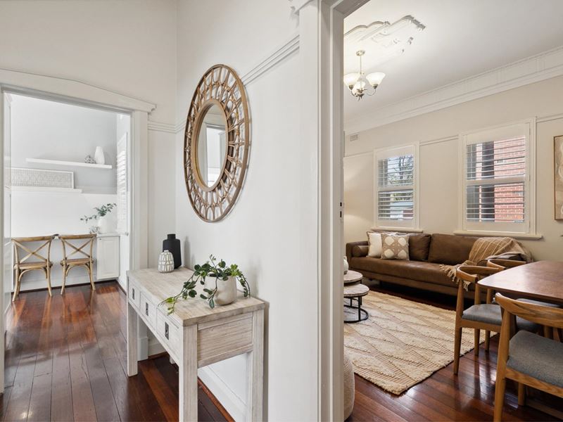 3/60 Broadway, Crawley