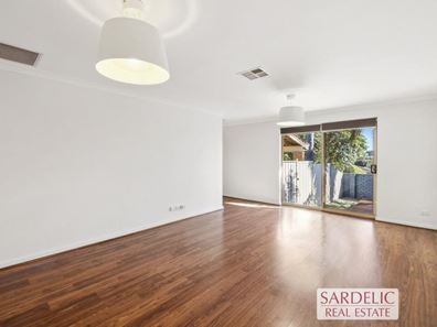 2/38 Corbett Street, Scarborough WA 6019