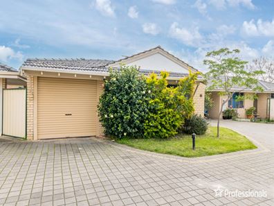 14/11 Firetail Place, Kenwick WA 6107