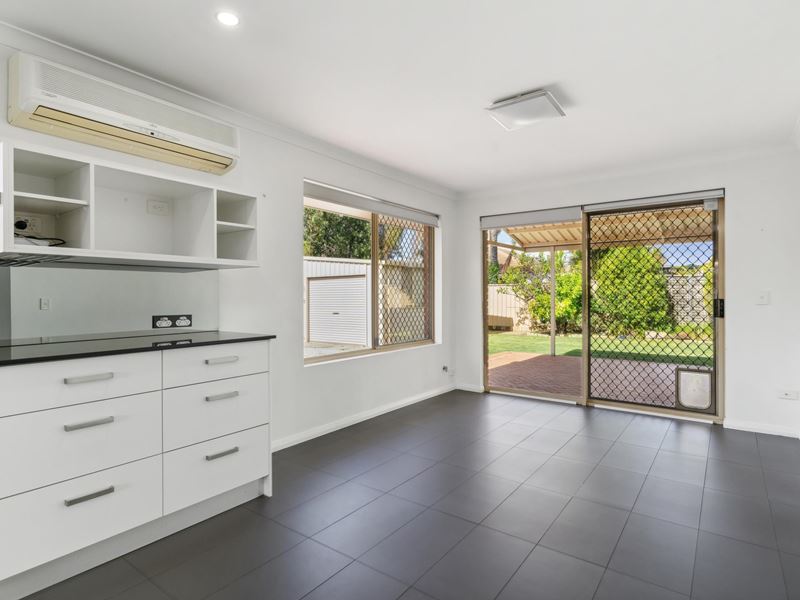 15 Bridal Crescent, Kenwick