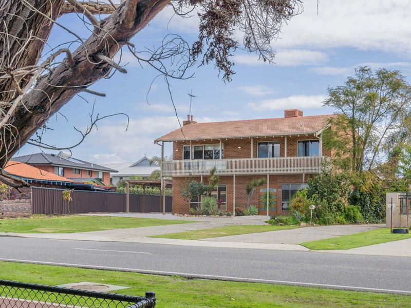 212 Burke Drive, Attadale