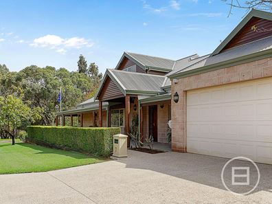 7 River Bank Boulevard, South Guildford WA 6055